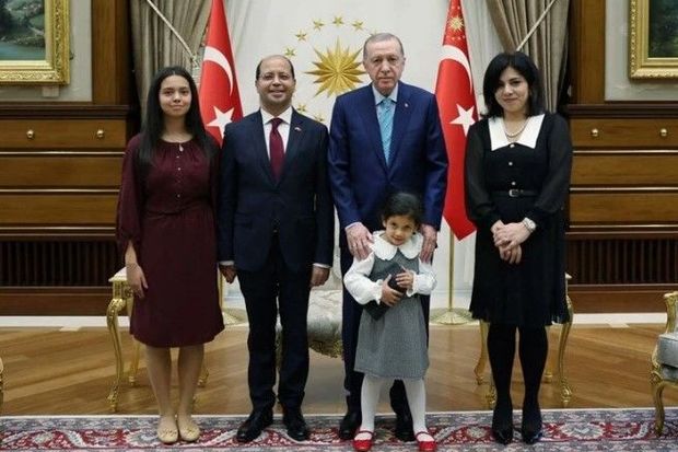 turkiye-prezidenti-son-10-ilde-ilk-defe-misir-sefirini-qebul-edib